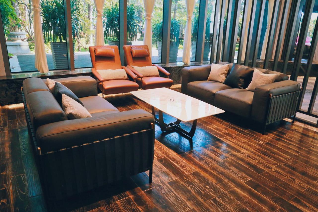 Holiday Inn Haikou West Coast By Ihg Екстериор снимка