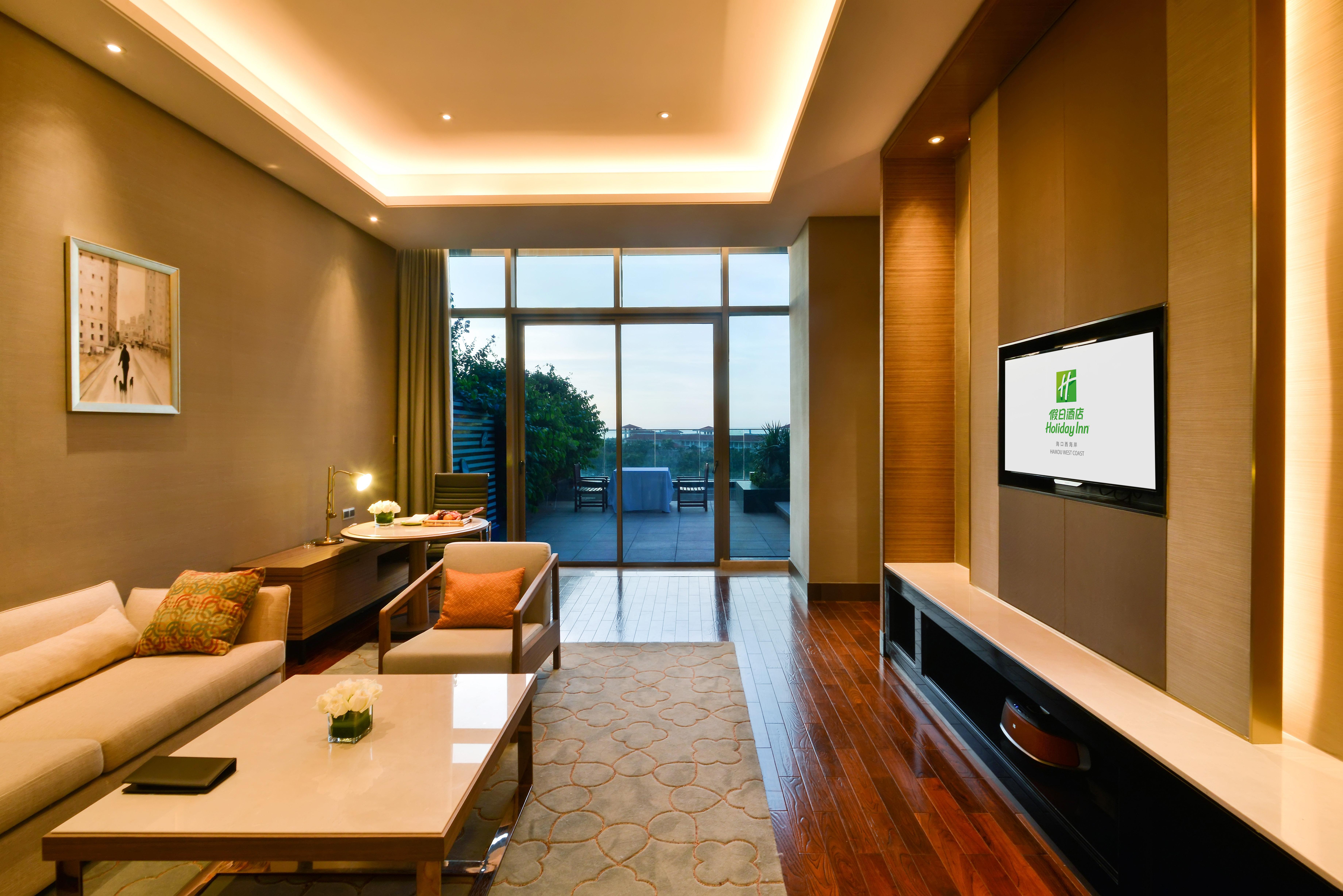 Holiday Inn Haikou West Coast By Ihg Екстериор снимка