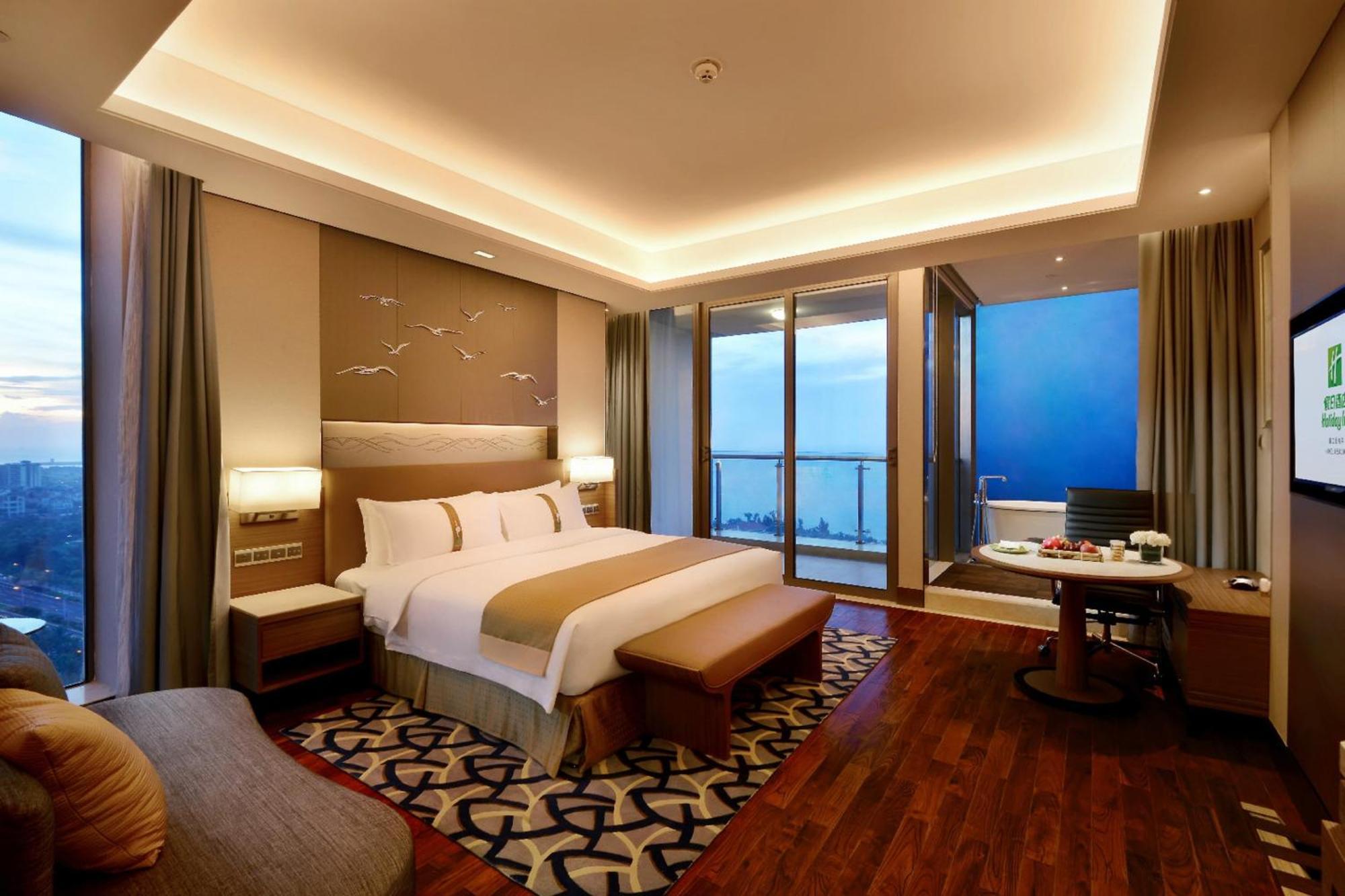 Holiday Inn Haikou West Coast By Ihg Екстериор снимка